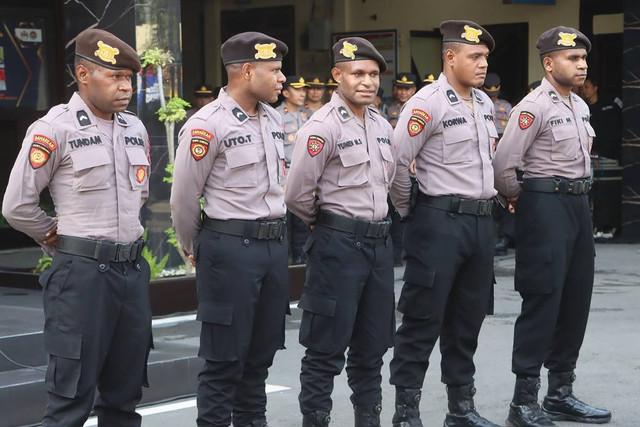 Lima Bintara Remaja Asli Papua Ditempatkan Untuk Berdinas di Polres Tulungagung