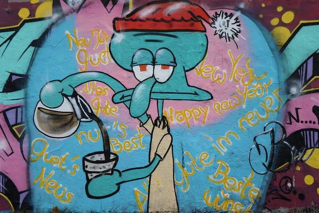 Gambar Squidward Tentacles yang sedang menuangkan kopi. Foto : pixabay.com