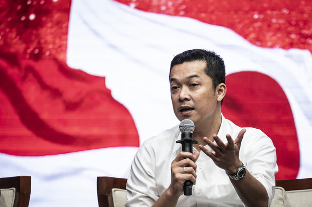 Wakil Menteri Pemuda dan Olahraga Taufik Hidayat berbicara dalam konferensi pers kompetisi Indonesia Futsal 4 Nations World Series 2025 di Jakarta, Rabu (15/1/2025). Foto: Aprillio Akbar/ANTARA FOTO