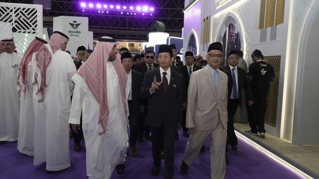 Menteri Agama Nasaruddin Umar bertemu dengan Menteri Haji dan Unrah Tawfiq F Al Rabiah di Jeddah, 12 Januari 2025. Foto: Dok. Kemenag