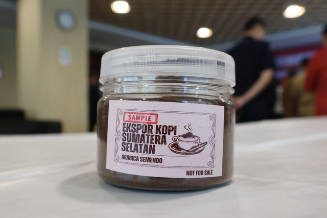 Sample ekspor kopi Sumsel. Foto : Humas Pemprov Sumsel