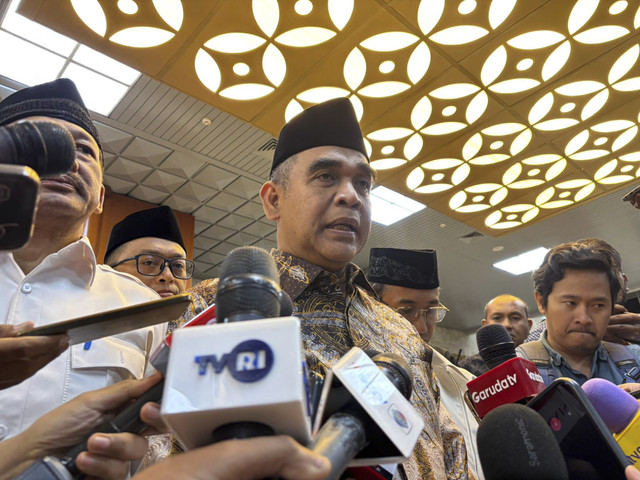 Ketua MPR RI Ahmad Muzani di gedung Parlemen, Jakarta pada Rabu (15/1/2025). Foto: Abid Raihan/kumparan