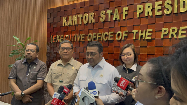 Menteri Ekonomi Kreatif Teuku Riefky Harsya di Kantor KSP, Kompleks Istana Kepresidenan, Jakarta Pusat, Rabu (15/1/2025). Foto: Zamachsyari/kumparan