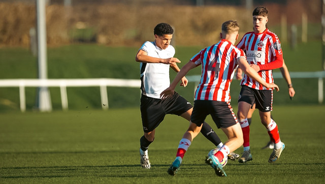 Demiane Agustien, pemain keturunan Indonesia di Premier League 2. Foto: Dok pribadi untuk kumparan