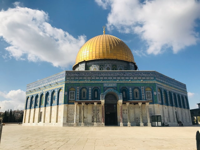 Contoh Teks MC Isra Mi'raj di Masjid. Foto hanya ilustrasi. Sumber foto: Unsplash/Karima