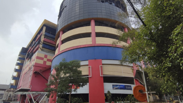  Suasana di Glodok Plaza, Jakarta Barat, pasca insiden kebakaran. Foto: Rachmadi Rasyad/kumparan