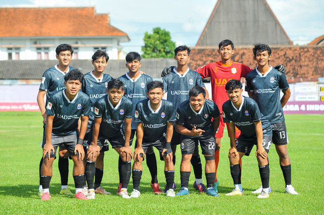 Starting XI UAD FC saat melawan Tunas Jogja di LIGA 4 DIY 2024-2025 (Dok. UAD FC)