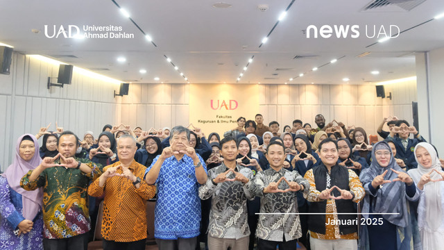 Foto Bersama Joint Seminar PMat UAD dan STKIP (Dok. PMat UAD)