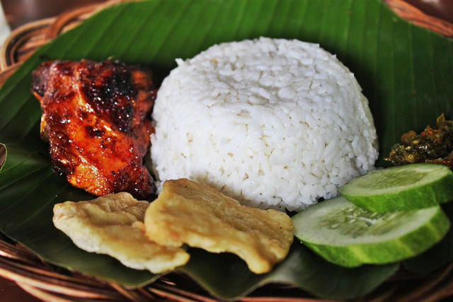 Kuliner Tembalang, Foto Hanya Ilustrasi, Bukan Gambar Sebenarnya, Sumber Foto: Pixabay/ Mufid Majnun