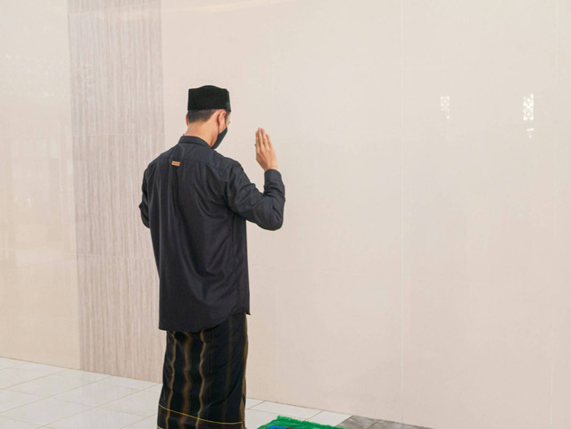 Ilustrasi doa setelah sholat dhuha dan artinya. Foto: Unsplash/Masjid Pogung Dalangan