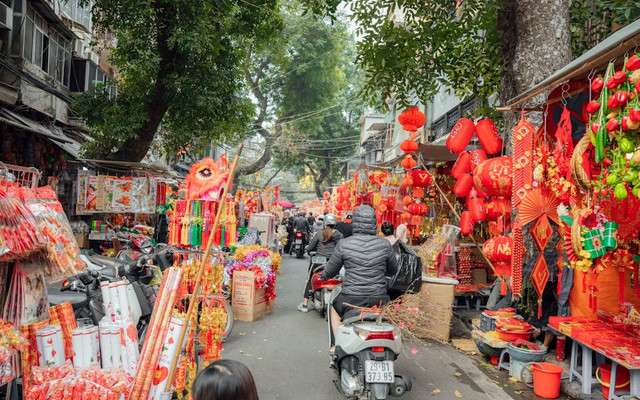 Toko Pernak-pernik Imlek di Malang. Foto hanya ilustrasi, bukan tempat sebenarnya. Sumber: pexels.com/HONG SON