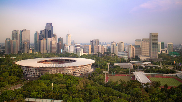 Luas Jakarta Selatan. Foto Gelora Bung Karno, Senayan, Jakarta Selatan. Sumber: Unsplash/Dino Januarsa.