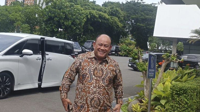 Kepala Badan Gizi Nasional (BGN) Dadan Hindayana menemui presiden Republik Indonesia Prabowo Subianto di Istana Negara, Jakarta Pusat, Jumat (17/1/2025). Foto: Zamachsyari/kumparan