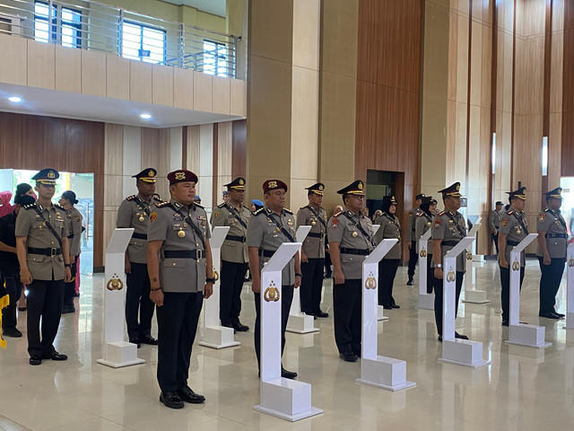 Pejabat Utama Polda Lampung yang melaksanakan upacara sertijab. | Foto: Sinta Yuliana/Lampung Geh