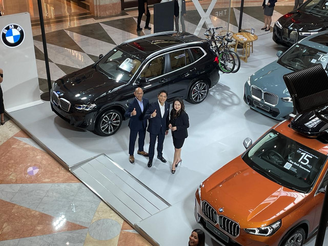 Xperience BMW Exhibition 2025 di Plaza Senayan, Jakarta, Jumat (17/1/2025). Foto: Sena Pratama/kumparan