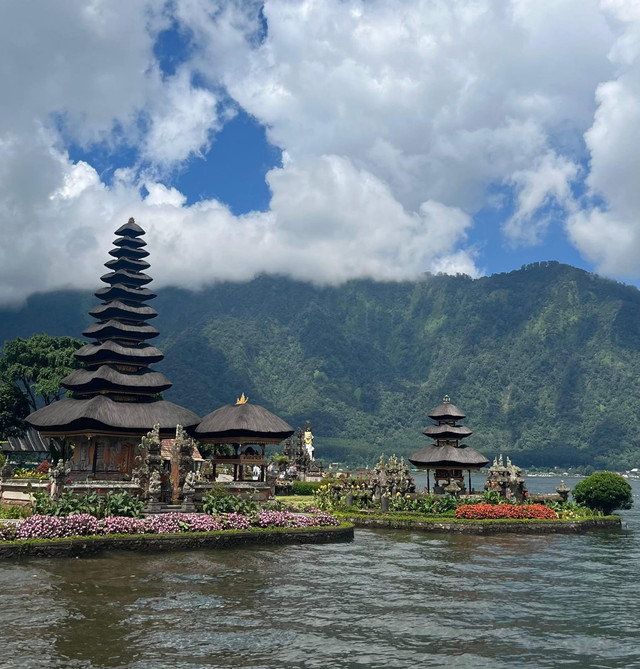 Pura Ulun Danu, sumber: milik pribadi