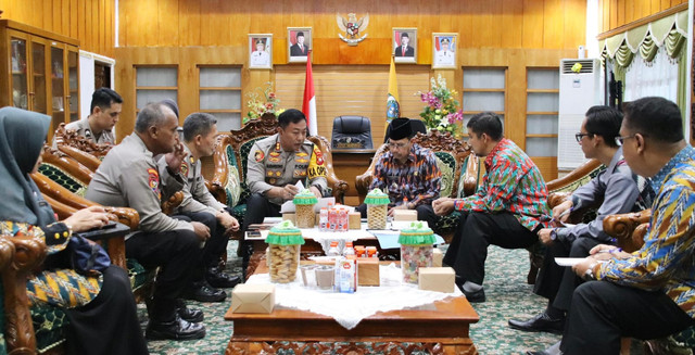 Rapat terkait program ketahanan pangan di Kabupaten Mempawah. Foto: Dok. Pemkab Mempawah