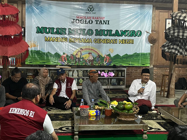 Menteri Sosial RI, Saifullah Yusuf saat menyampaikan target pelaksanaan Sekolah Rakyat yang menjadi program Pemerintah Presiden Prabowo (Foto: M Wulan)