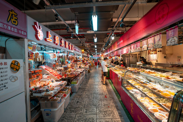 Makanan di Plaza Araya (Foto hanya ilustrasi, bukan tempat sebenarnya) Sumber: pexels/ Jimmy Liao