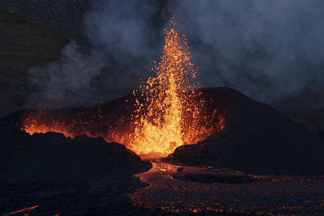 Ilustrasi apa bahaya yang ditimbulkan dari lava. Sumber: Pixabay/Gylfi