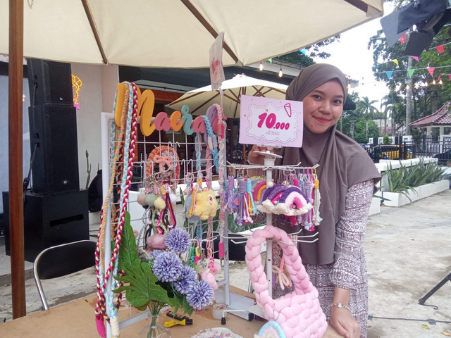 Macraft official di acara Urban Craftopia/Anyelir