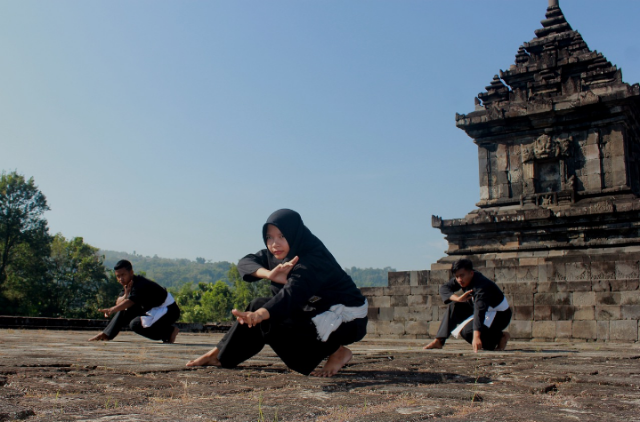 Ilustrasi manfaat mempelajari Silat Betawi. Sumber foto: Pixabay/AgusTriyanto 