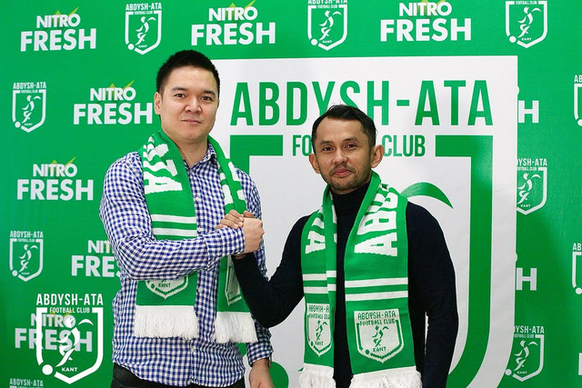 Yusup Prasetiyo asal Indonesia dikontrak jadi asisten pelatih klub juara Liga Kirgizstan, FC Abdysh-Ata. Foto: Instagram @fc_abdyshata