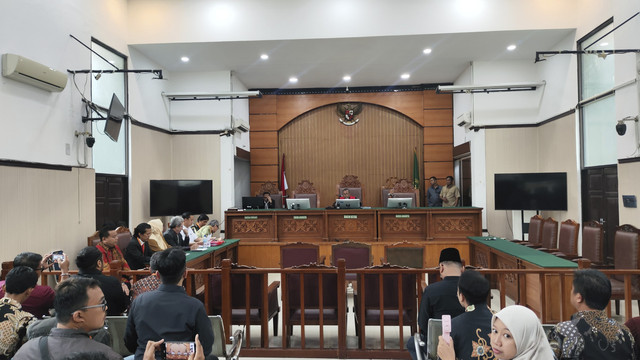 Sidang perdana gugatan praperadilan Sekjen PDIP Hasto Kristiyanto di PN Jakarta Selatan, Selasa (21/1/2025). Foto: Jonathan Devin/kumparan