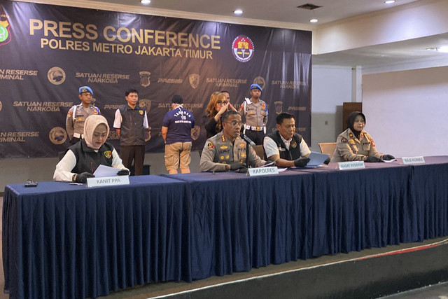 Pers rilis kasus pencabulan di pondok pesantren di Polres Metro Jakarta Timur. Foto: Rachmadi Rasyad/kumparan