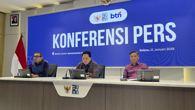 Konferensi pers Menteri BUMN Erick Thohir terkait PT Bank Tabungan Negara (BTN) terkait developer nakal di kantor Kementerian BUMN, Selasa (21/1/2025). Foto: Fariza Rizky Ananda/kumparan