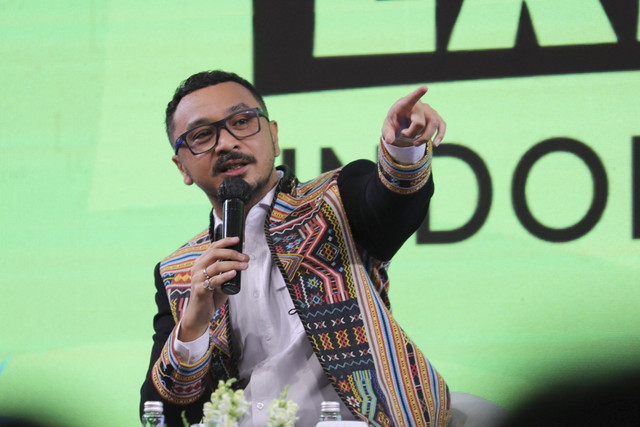 Wakil Menteri Kebudayaan Giring Ganesha memberikan pemaparan dalam acara From Heritage to Global IP: Leveraging Culture in the World of Brands di Jakarta, Selasa (21/1/2025). Foto: Jamal Ramadhan/kumparan