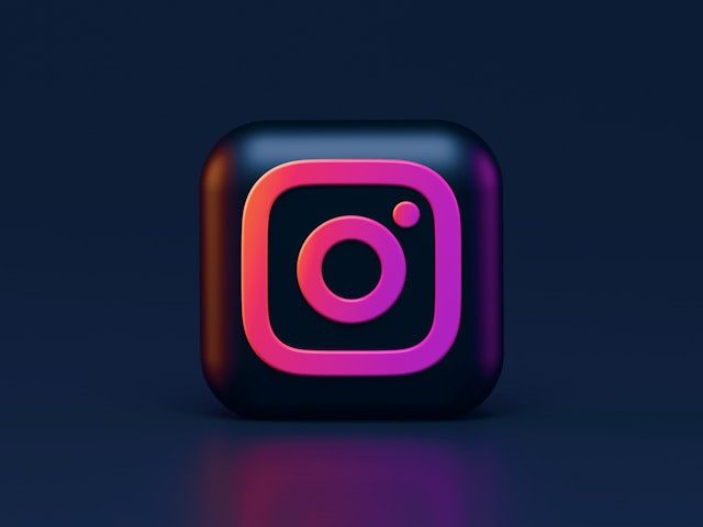 Cara Deactive Instagram Sementara. Foto hanya ilustrasi. Sumber foto: Unsplash/Alexander