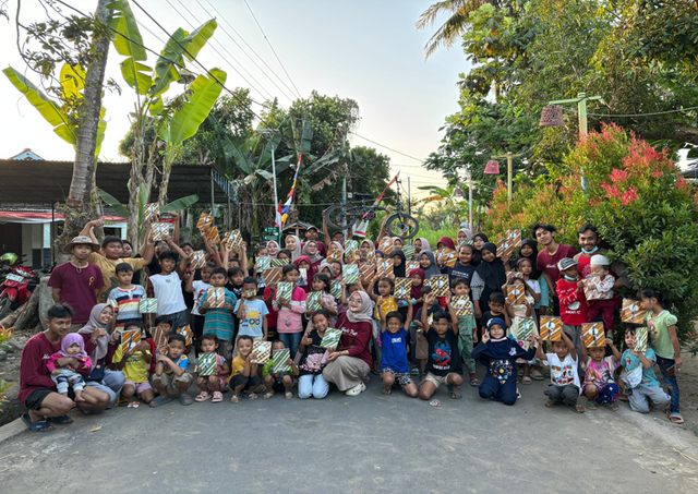 Lomba anak-anak dalam rangka merayakan kemerdekaan Indonesia yang dilaksanakan di desa Getas Toragan Tlogoadi kabupaten Sleman. Foto: dok. organisasi pemuda Abadi Putra