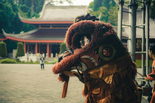 jadwal pertunjukan Barongsai di Ancol. Foto hanya ilustrasi, bukan tempat sebenarnya. Sumber: Unsplash/visual karsa