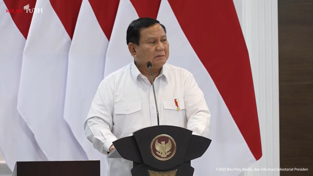 Presiden Prabowo Subianto memberikan arahan pada Sidang Kabinet Paripurna di Kantor Presiden, Jakarta, Rabu (22/1/2025). Foto: Youtube/Sekretariat Presiden