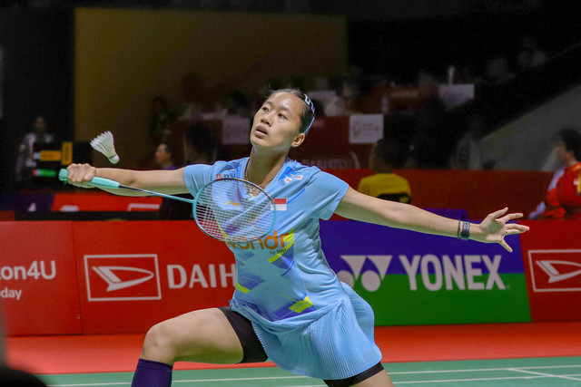 Tunggal putri Indonesia Putri Kusuma Wardani saat melawan wakil Taiwan Pai Y P pada pertandingan Indonesia Masters 2025 di Istora Senayan, Jakarta, Rabu (22/1/2025).  Foto: Jamal Ramadhan/kumparan