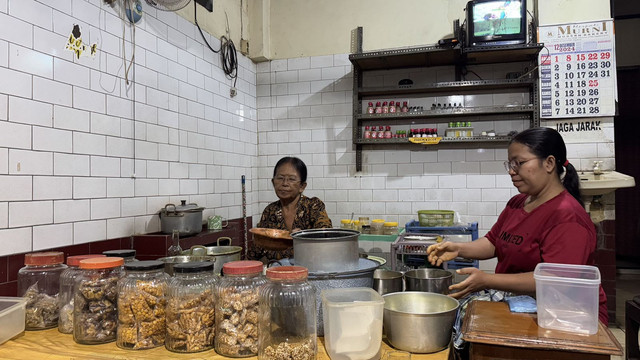 Penjual jamu. Foto: Dokumentasi Pribadi