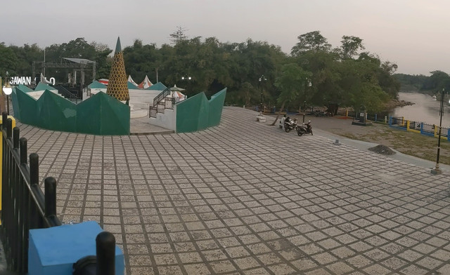 Taman Apem Sewu. Sumber: Gambar dari penulis