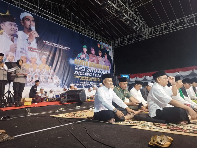 Kalapas Hadiri Klaten Bersholawat di Alun alun Klaten  