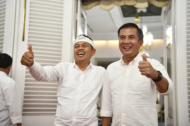 Dedi Mulyadi dan Bey Machmudin. Foto: Dok. Humas Pemprov Jabar