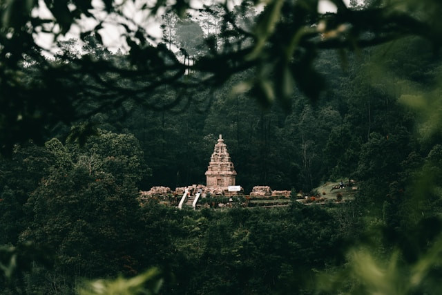 Candi Badut. Foto hanya ilustrasi, bukan tempat sebenarnya. Sumber: pexels.com/Darren Budiman