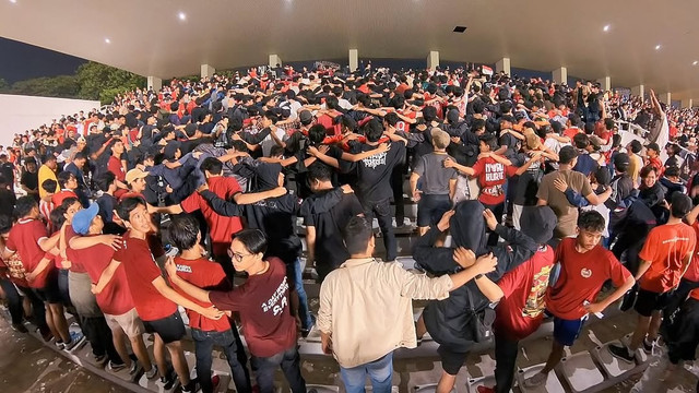 La Grande Indonesia saat menyaksikan langsung pertandingan Timnas Wanita Indonesia vs Singapura di Stadion Madya, Senayan, Jakarta, 28 Mei. Foto: La Grande Indonesia