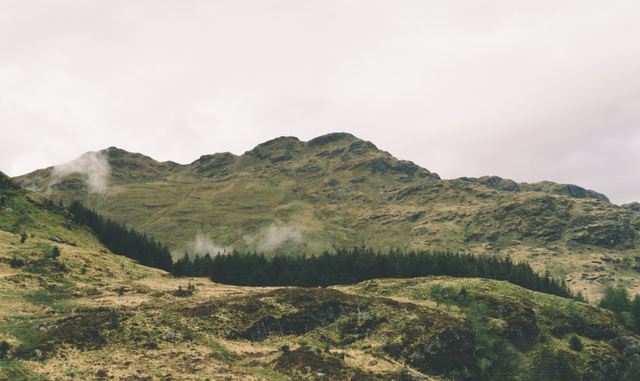 wisata di gunung masigit. Foto Hanya Ilustrasi Bukan Tempat Sebenarnya. Sumber Foto: Unsplash/Robert Haverly