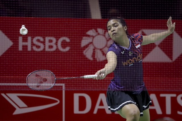 Pebulu tangkis tunggal putri Indonesia Gregoria Marsika Tunjung bertanding melawan tunggal putri Taiwan pada babak 16 besar Indonesia Masters 2025 di Istora Senayan, Jakarta, Kamis (23/1/2025). Foto: Jamal Ramadhan/kumparan