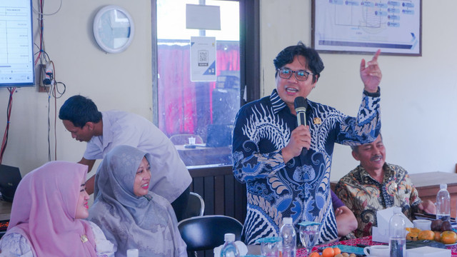 Wakil Ketua DPRD Kabupaten Cirebon, R Hasan Basori, saat Pra Musyawarah Perencanaan Pembangunan (Musrenbang) di Kecamatan Mundu pada Rabu (22/1). Foto: Istimewa