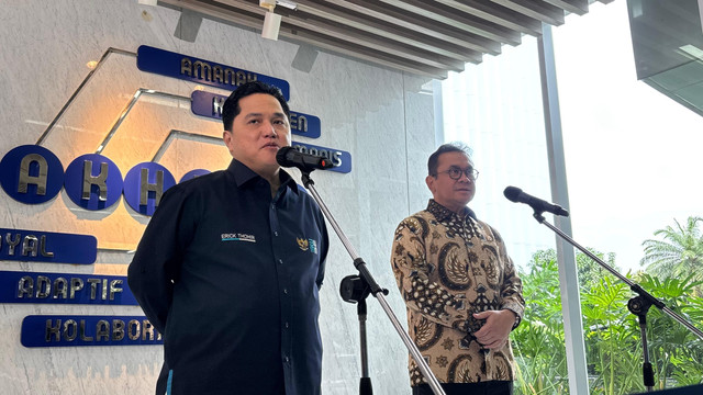 Menteri BUMN Erick Thohir dan Mendag Budi Santoso. Dok: Ave Airiza/kumparan