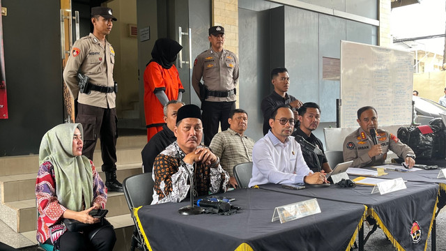 Konferensi pers kasus penipuan biro umrah di Yogya. Foto: Idah Setya/Pandangan Jogja