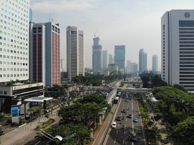 Tarif Tol Semarang - Weleri 2025. Foto Hanya Ilustrasi, Bukan Sebenarnya. Sumber Foto: Unsplash.com/Afif Ramdhasuma