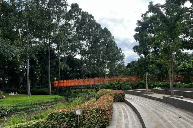 Suasana Tebet Eco Park, Jakarta Selatan. Minggu (26/1/2025). Foto: Rayyan Farhansyah/kumparan