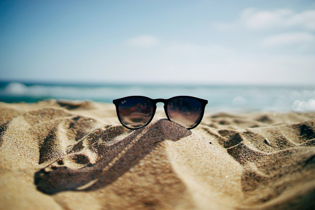 Pantai Pesanggrahan. Foto hanya ilustrasi, bukan tempat sebenarnya. Foto: dok. Unsplash/Ethan Robertson